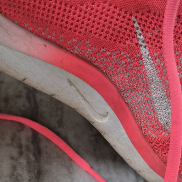 Nike Pink and White Athletic Shoes Modern Sporty Design - Picture 6 of 8